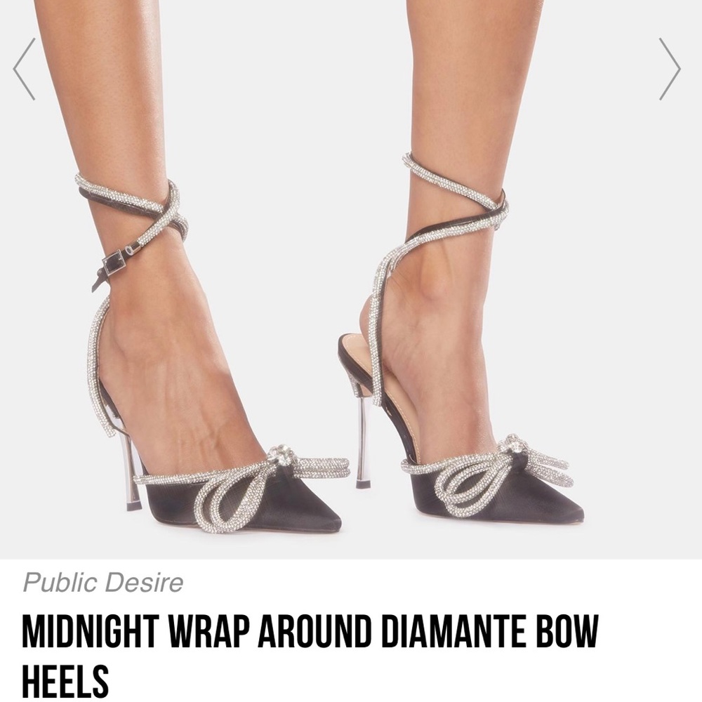 Wrap around bow heels
